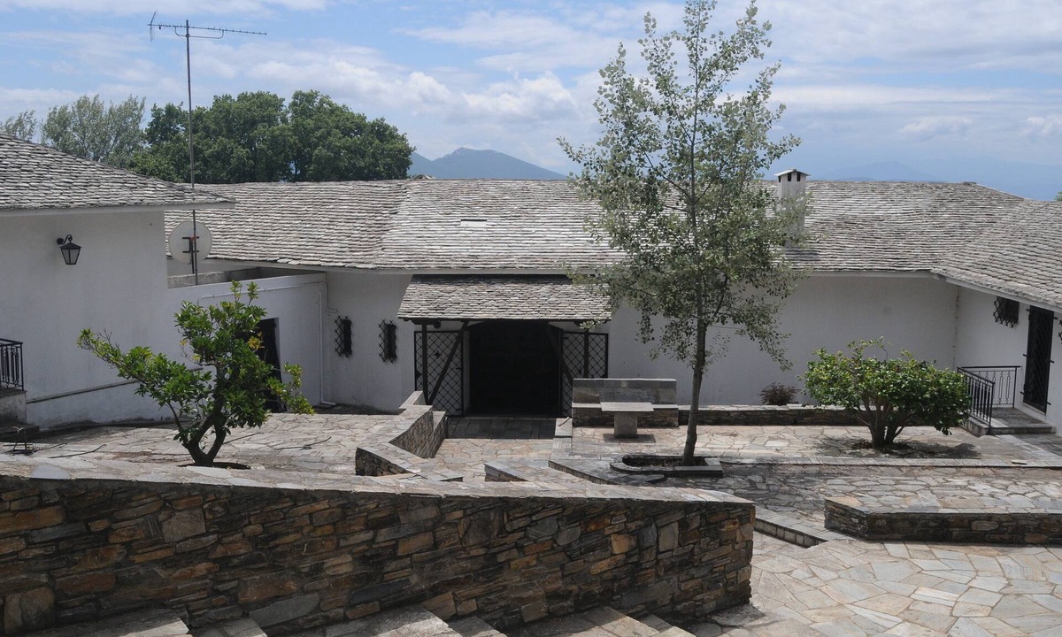 Kali Vrysi House | Lafkos Exclusive Estate