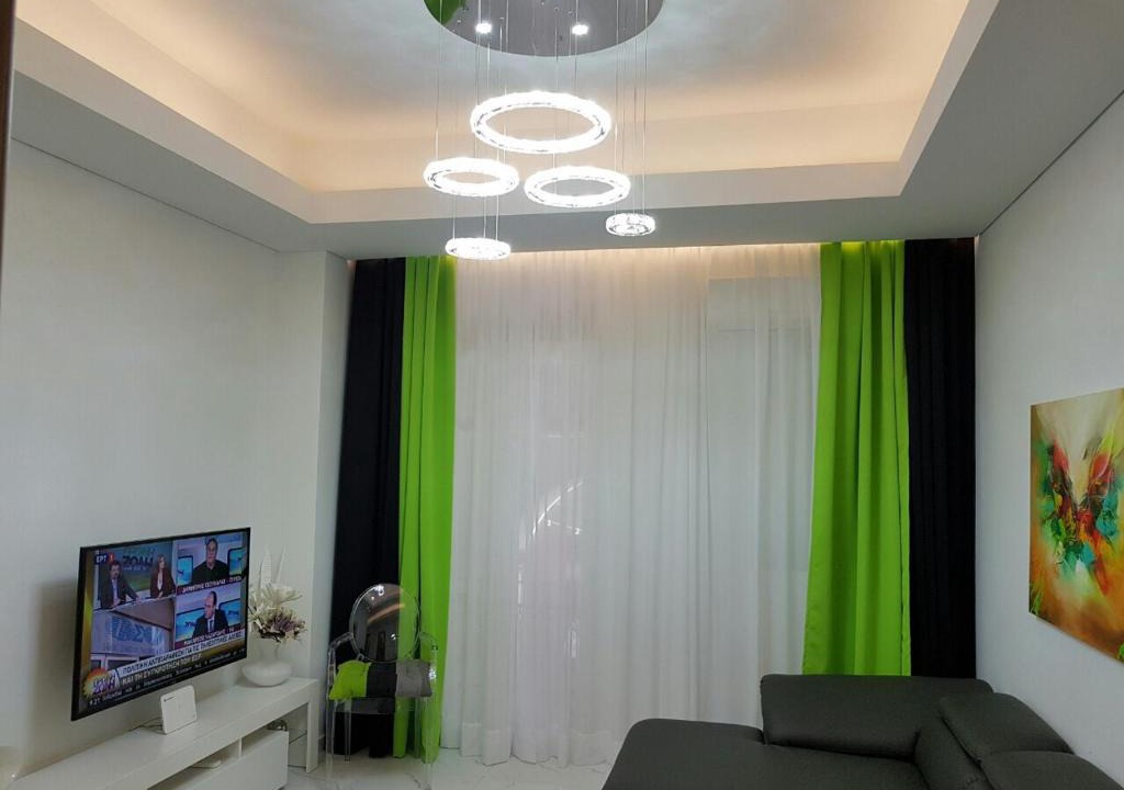 Thessaloniki City Centre Apartment | Laura Grande Apartment