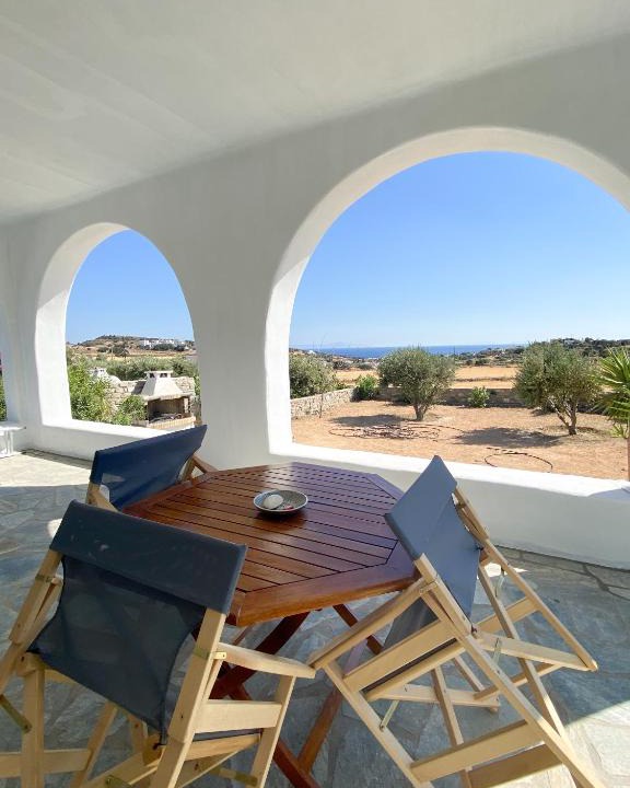 Paros House | Lizzy’s Escape Home