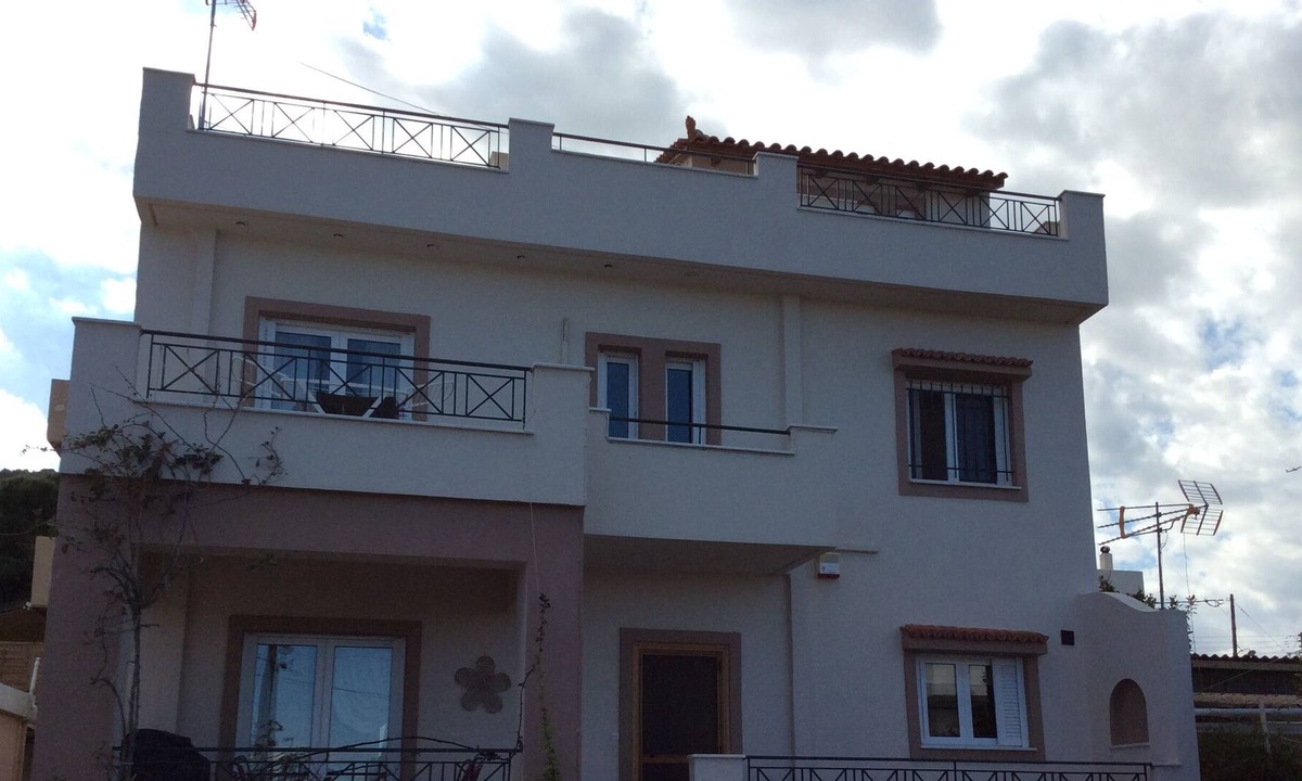 Paralias Cottage | ★LUX Family Getaway★near beach/airport, garden, sea view, 3BDR, 2BTH