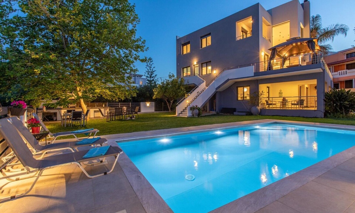 Daratsos Villa | Lux villa*Walk to beach*Hydromassage Pool*14 people