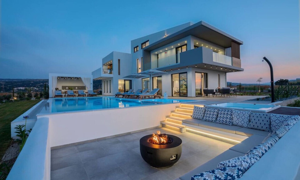 Adelianos Kampos Villa | Lux Villa with Indoor & Outdoor Pool, BBQ and Gym