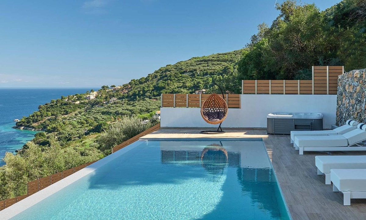 Marathias Villa | Luxuary villa for couples, stunning veiws