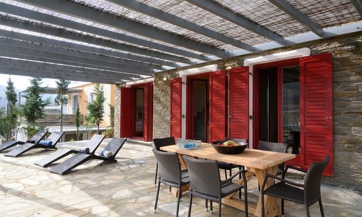 Andros Villa | Luxurios Andros Villa with Sea View | Three Bedrooms and Seaviews