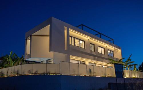 Daratsos Villa | Luxury Villa Mirror - 200meters From The Beach