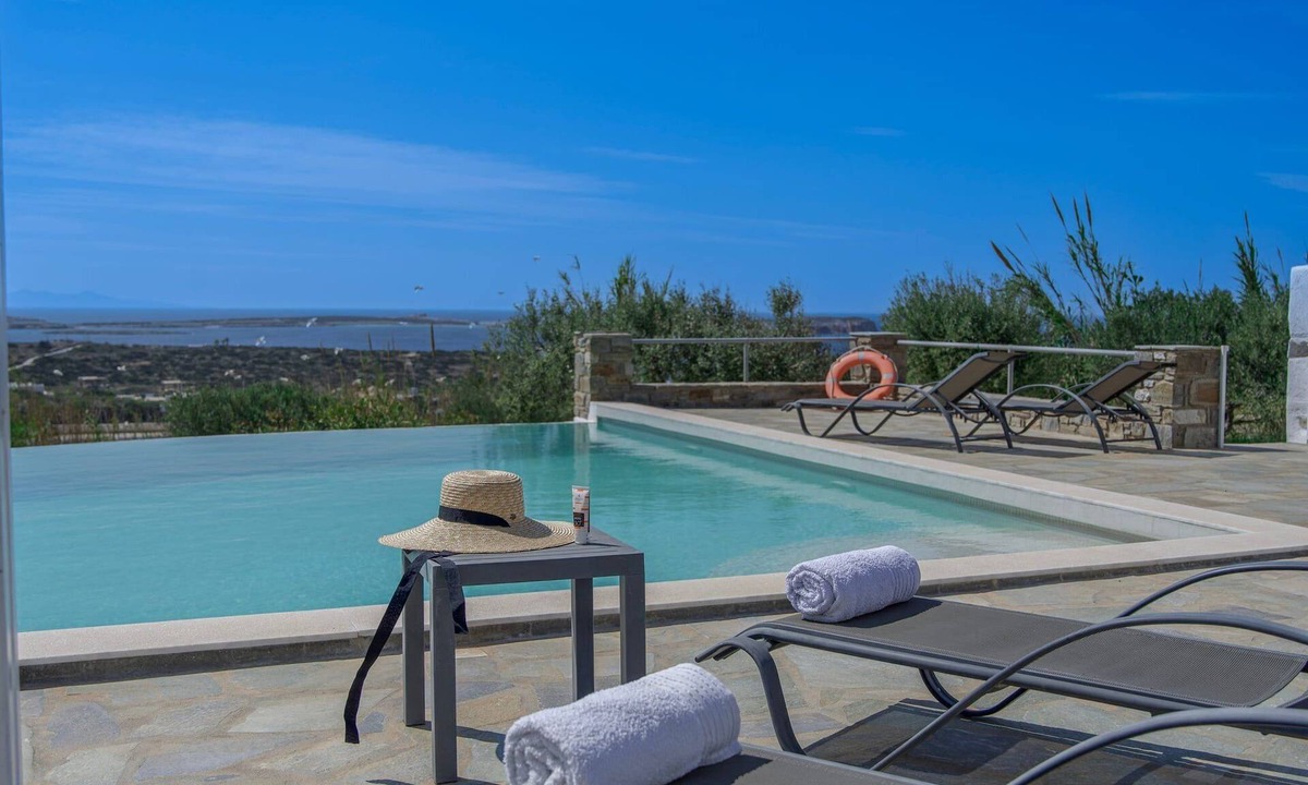 Nea Cryssi Akti Villa | Majestic Paros Villa | Villa Olive.