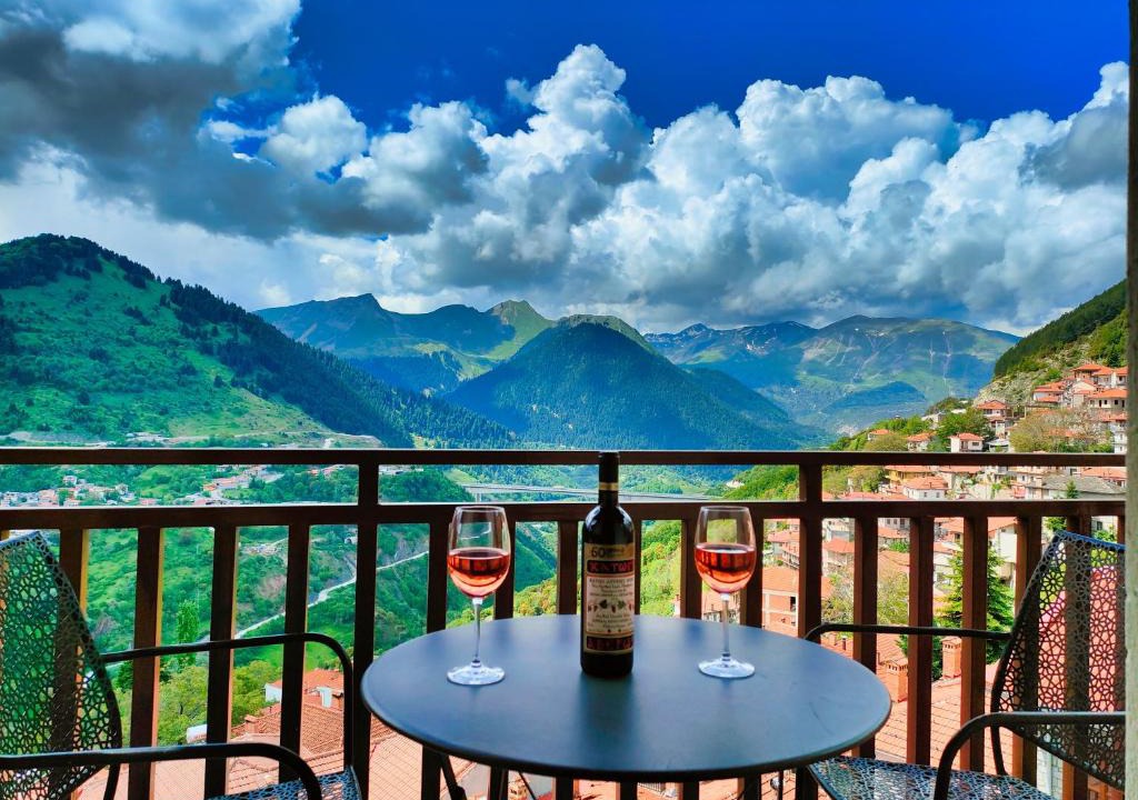 Metsovo Apartment | Majestic Vista Residence