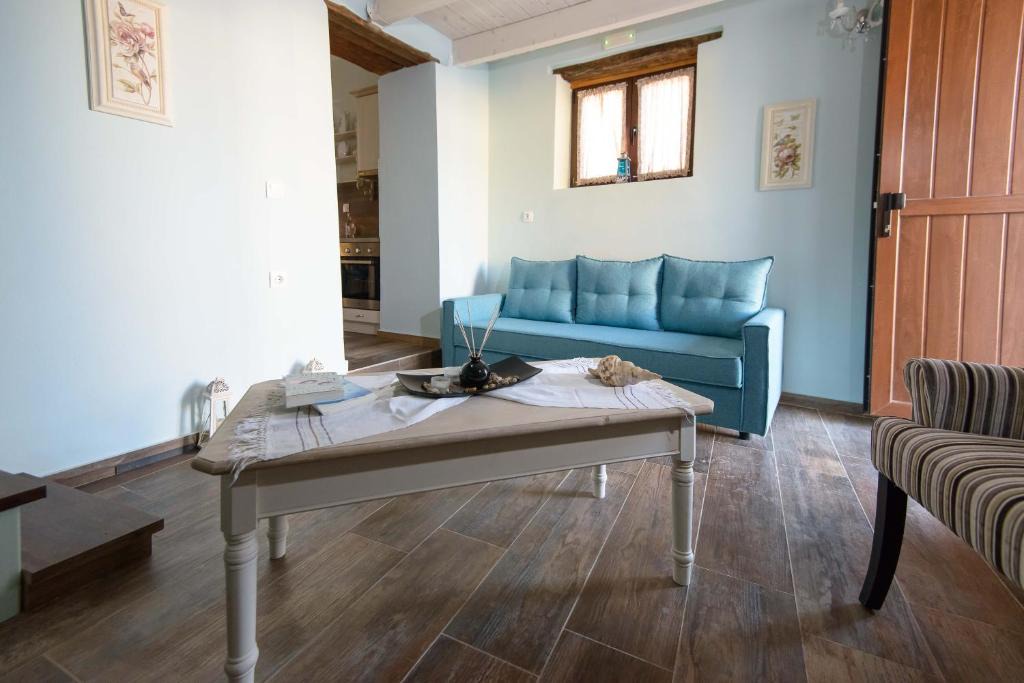 Lefkogeia House | manolis-evelina