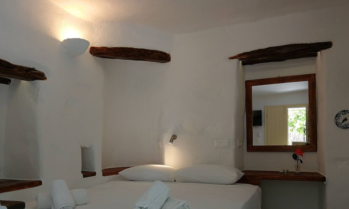 Parasporos House | Marili Apartments, Apt#7, Small indepentent house