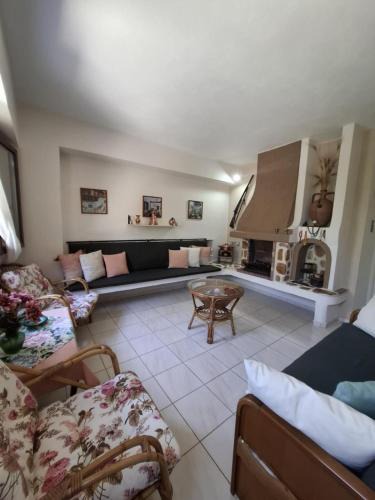 Avgonyma House | Markella's House