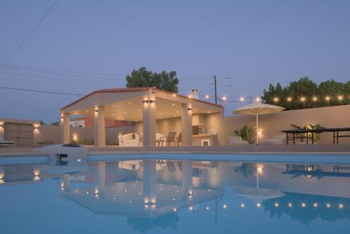 Pigi Villa | Maroon 7 Residence