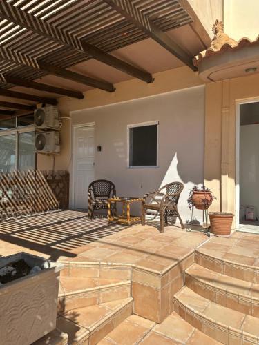 Markopoulon Apartment | MarysApartments by the Airport