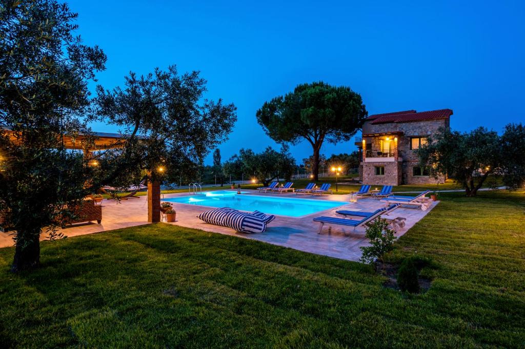 Vourvourou Apartment | Mediterraneo Luxury Suites Halkidiki