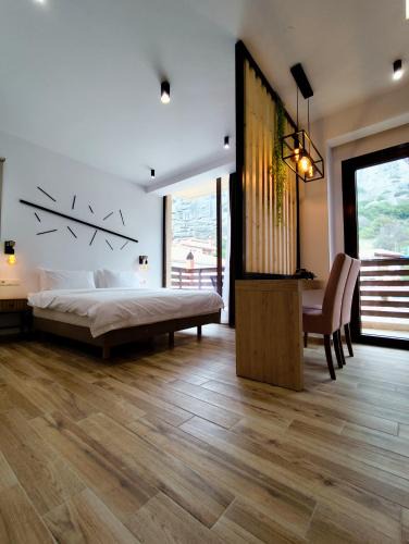 Kalambaka Apartment | Meteora Gold and Glass Suites