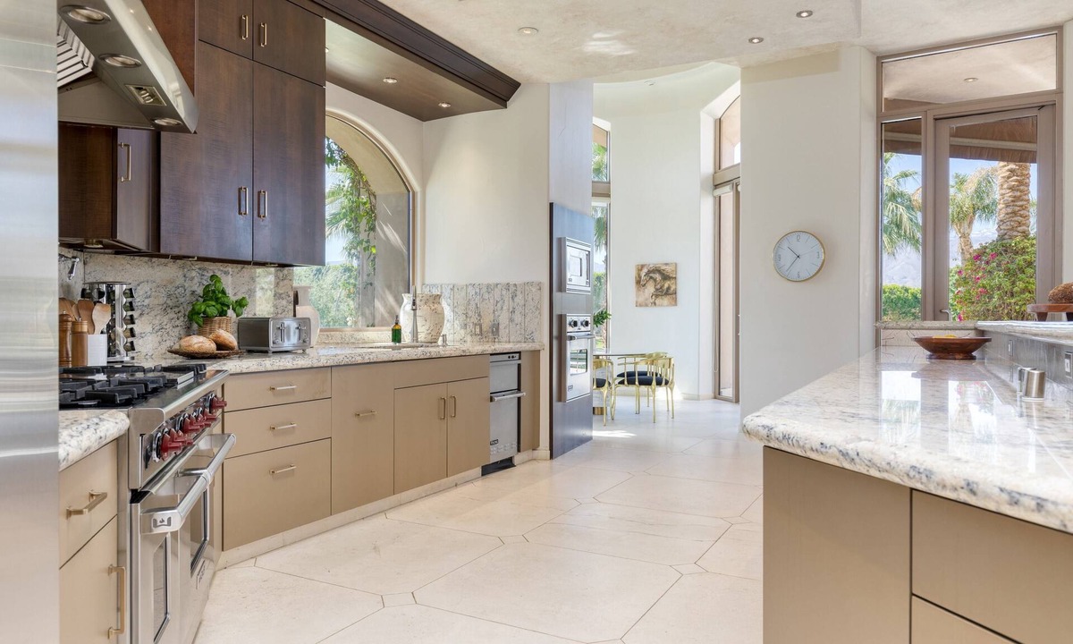 Coachella Villa | Mirabella by Avantstay 10 Acre Estate w/Prvt Lake, Golf Course & Pool