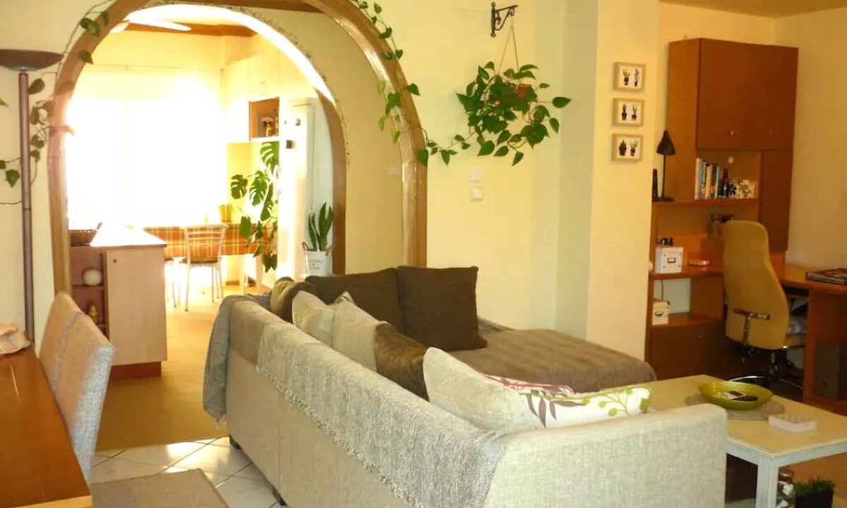 Kalamata Apartment | Modern Apartment (WI-FI 50Mbps) Entire 1st floor