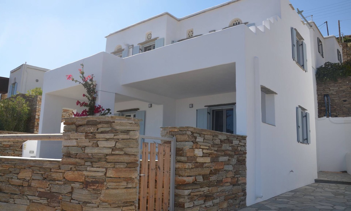 Tinos Villa | Modern new villa with Aegean and Mykonos View
