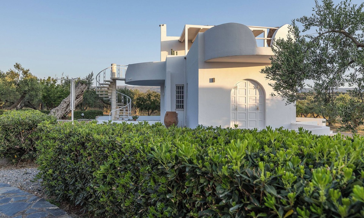 Rethymno Hotel | Modernist Suite With Spa Bath at Grambella Olive Estate, Grambella Residence