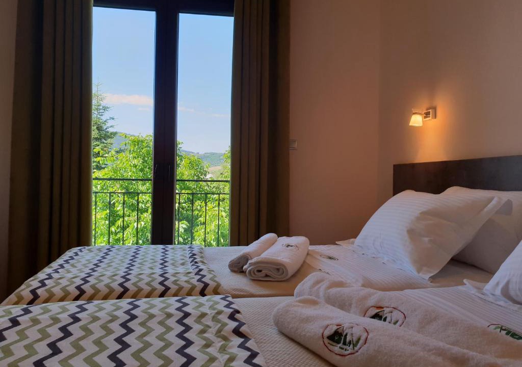 Deskati Hotel | Mondeus Inn Luxury