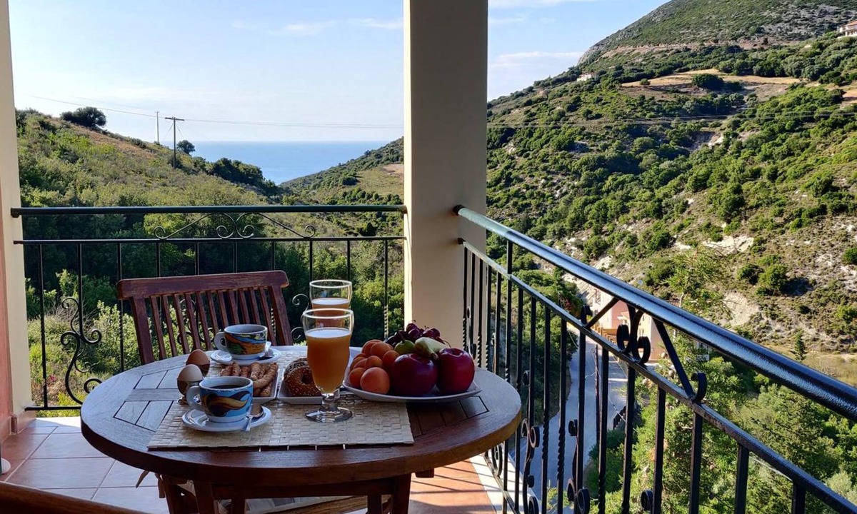 Dhrakata House | Myrtos Cottages Kefalonia