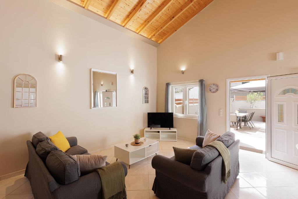 Kato Korakiana Villa | Mythos Modern Loft