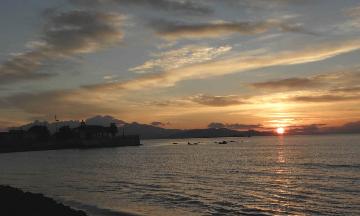 Spata-Artemida House | nemhouses near the airport of Athens and the sea