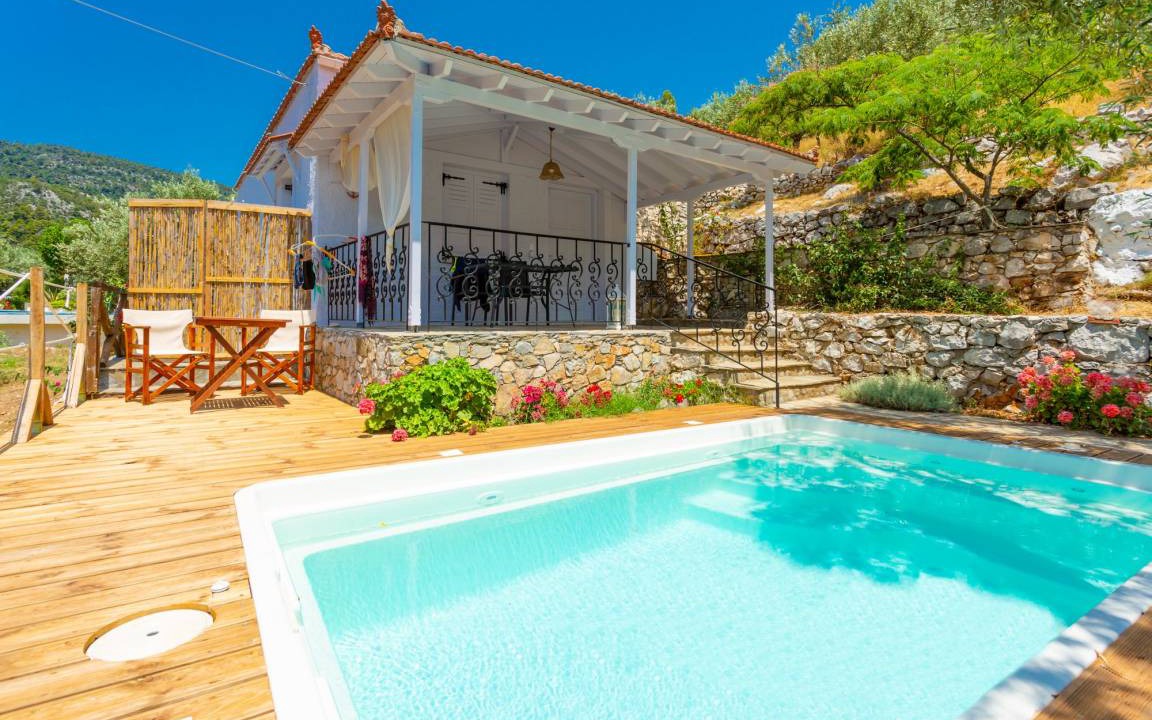 Votsi Villa | Neptune: Private Pool, Walk to Beach, A/C, WiFi