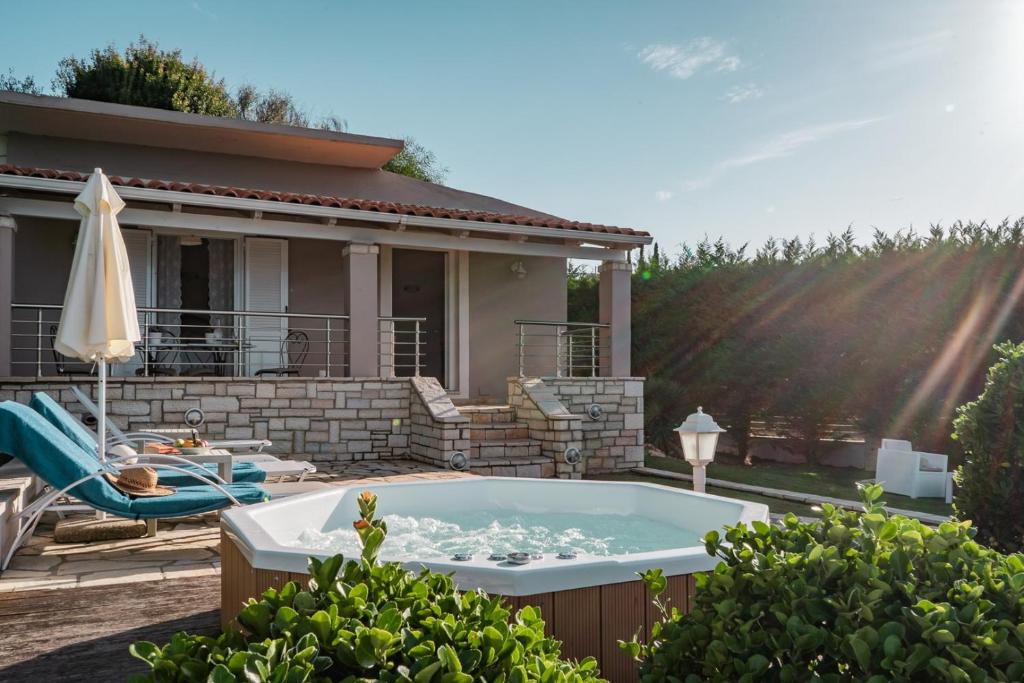 Agios Spyridon Corfu House | Neptune Sea House - Beachfront