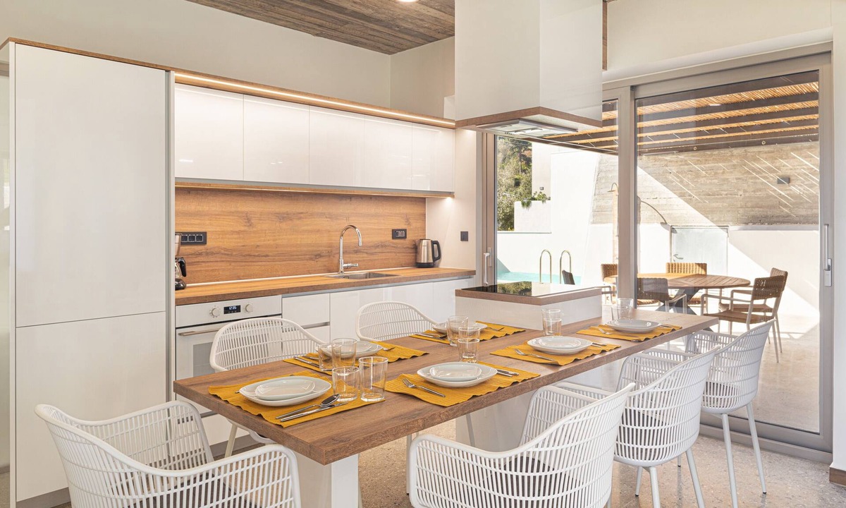 Mariou Villa | New Luxury Villa with private pool and outdoor shower