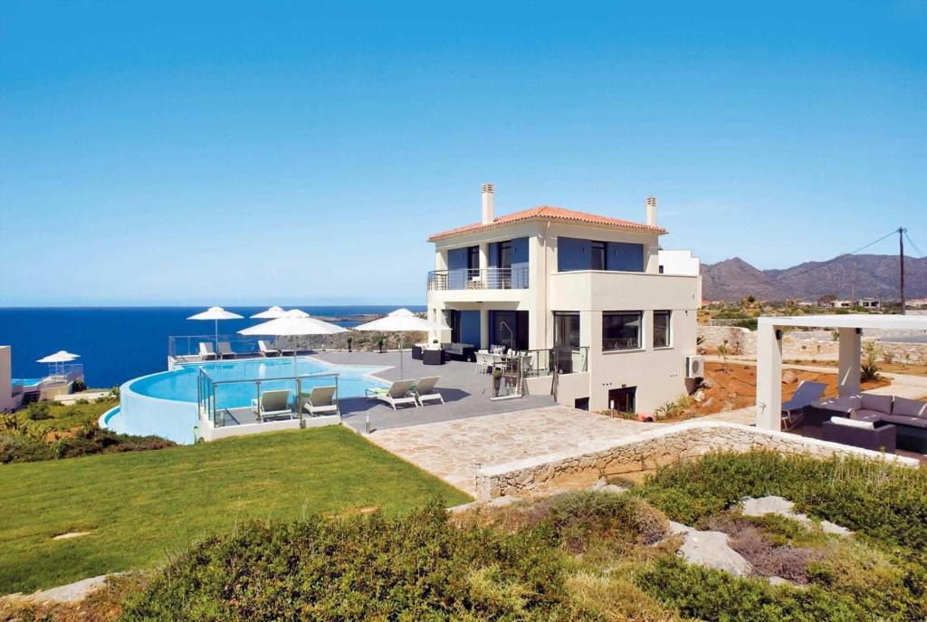 Stavros Villa | Nikolas