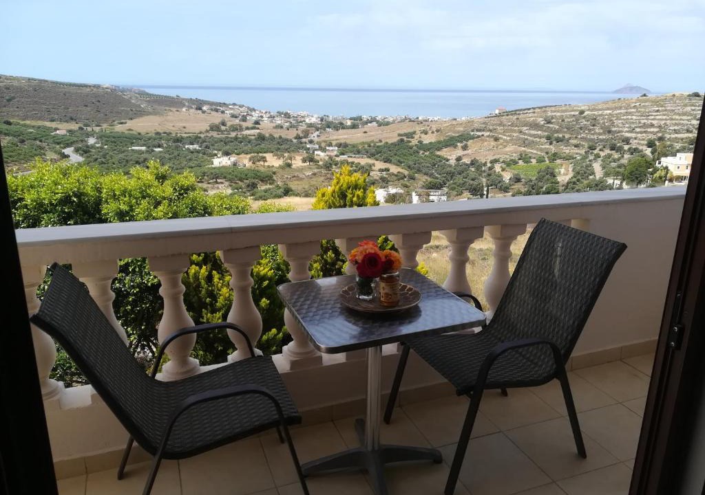 Kamilari Apartment | Odisseas Apartment