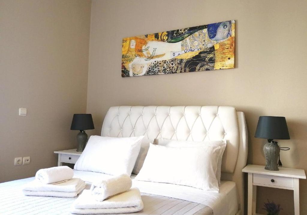Old Town Apartment | Odyseia Apts ΙI at the Center of the City & Old Town