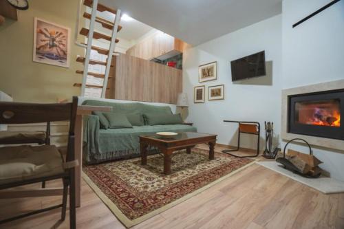 Almopia Apartment | Orma Cozy Heaven