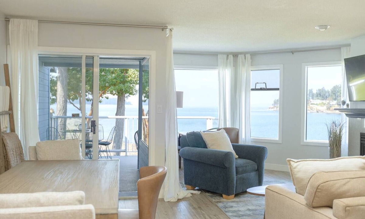 Regional District of Nanaimo Apartment | Pacific Comber, Anchored in Family Tradition
