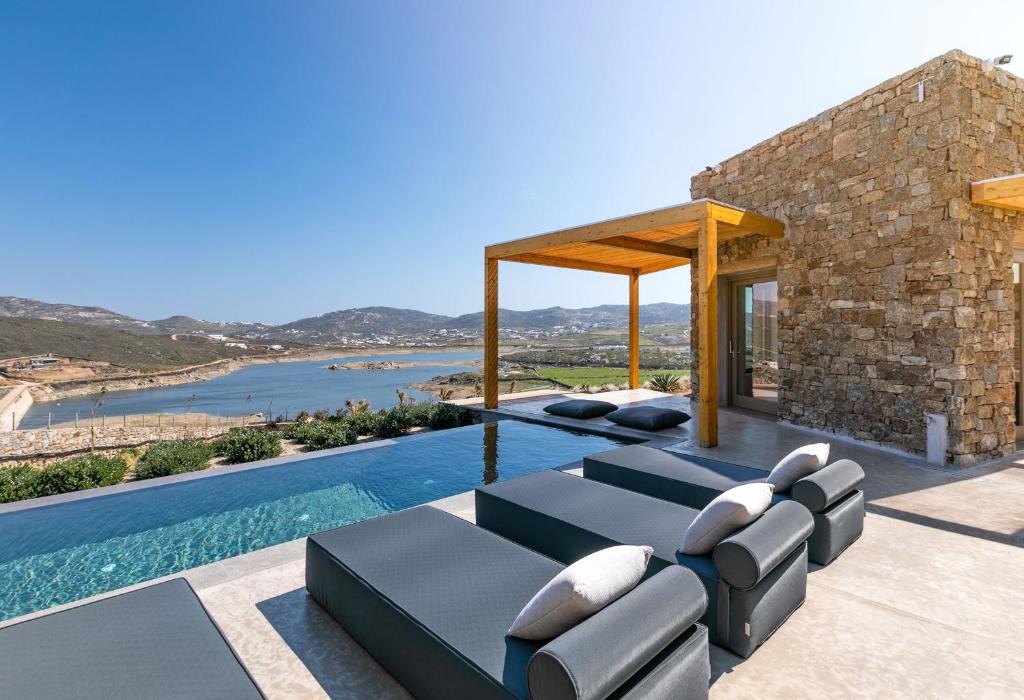 Mykonos Hotel | Panormos Bay Suites
