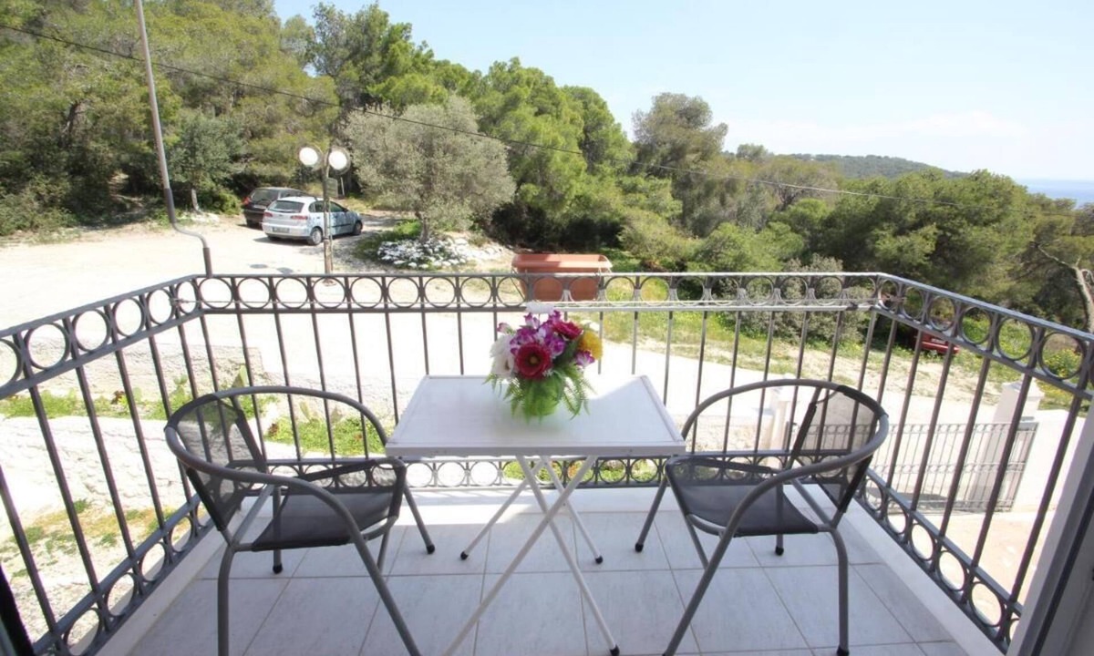 Agia Marina Apartment | Pelagos Studios by Frangki 2