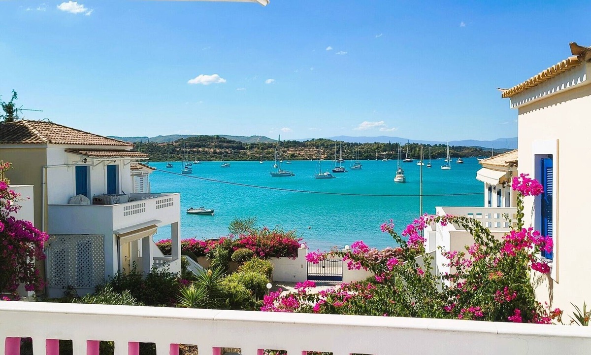 Porto Heli House | Pink Villa Country House with Sea View