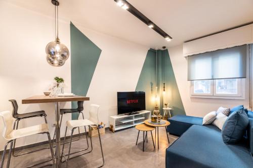 Piraeus Apartment | Ports Crossroad A