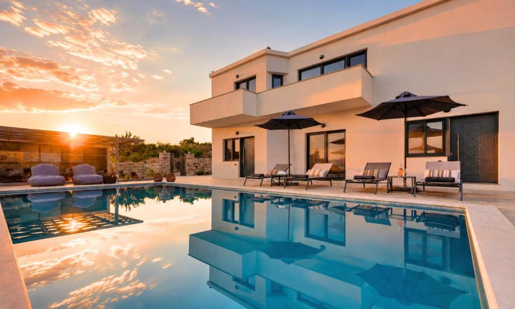Dramia Villa | Pranvera Villa Sea View & Pool