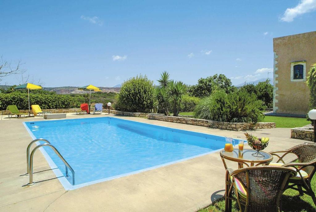 Prinos Villa | Prinos Villa Sleeps 4 Air Con WiFi