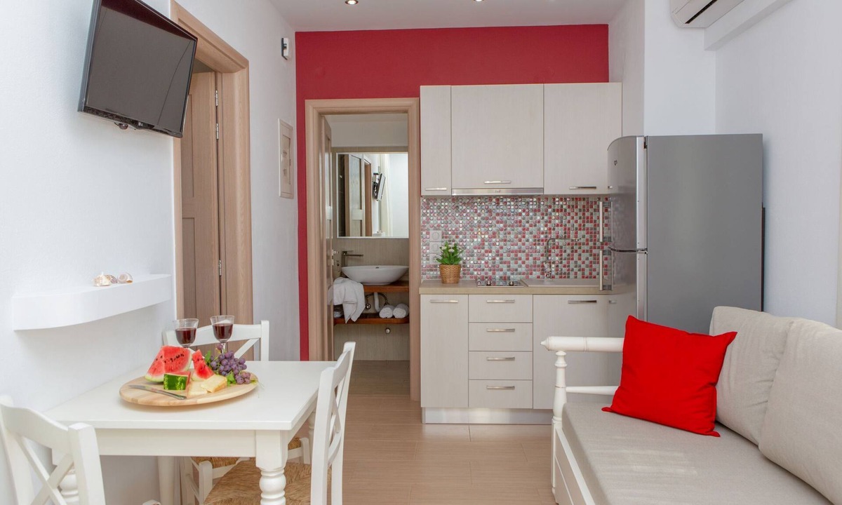 Naxos House | Purple Moon Villa with private Pool | SUN AND MOON