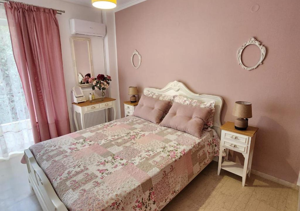 Antikyra Apartment | Queen Aspri apartment 3' min to the beach!