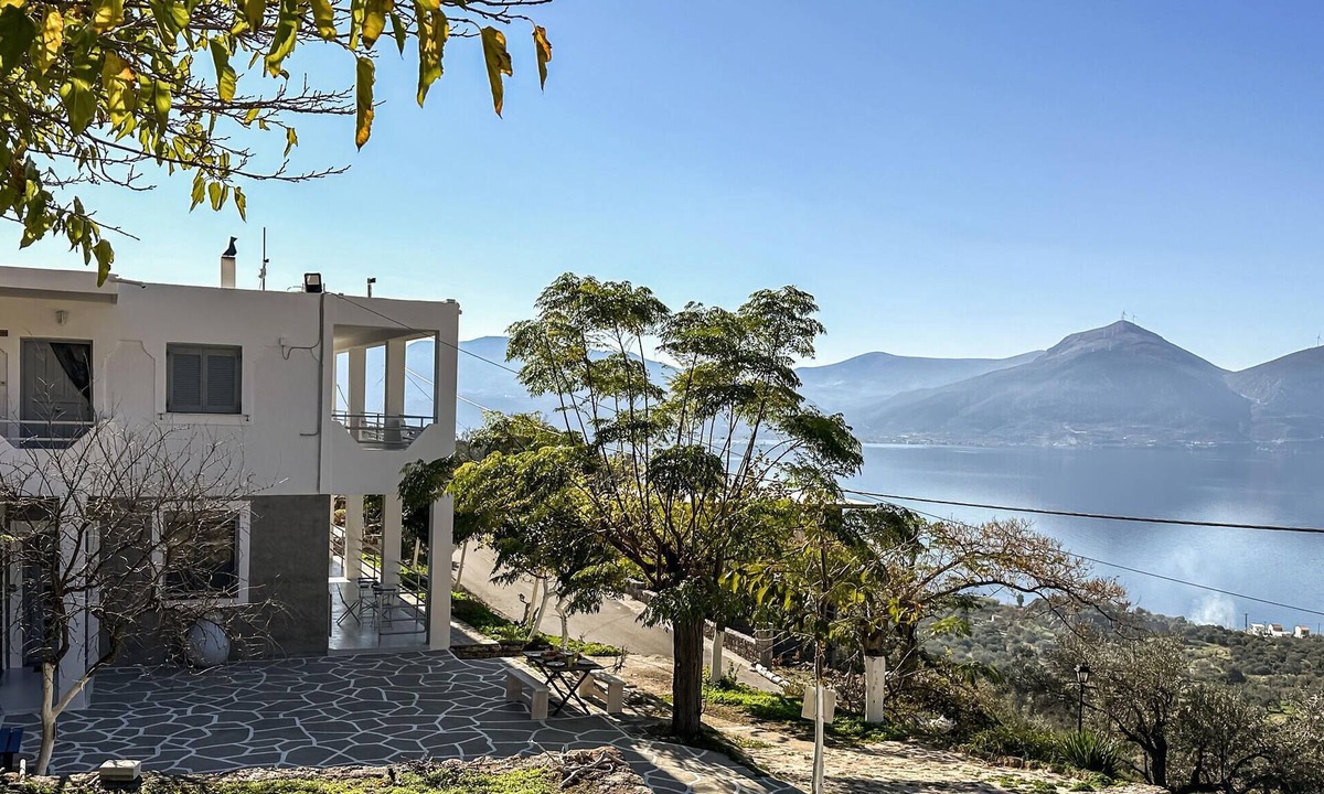Orma Apartment | Raches sea view apartment