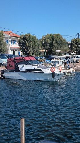 Panagiouda Boat Rental | Relaxing stay a cozy yacht on the island of Lesbos