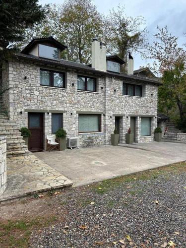 Kalavrita Apartment | River Country Homes