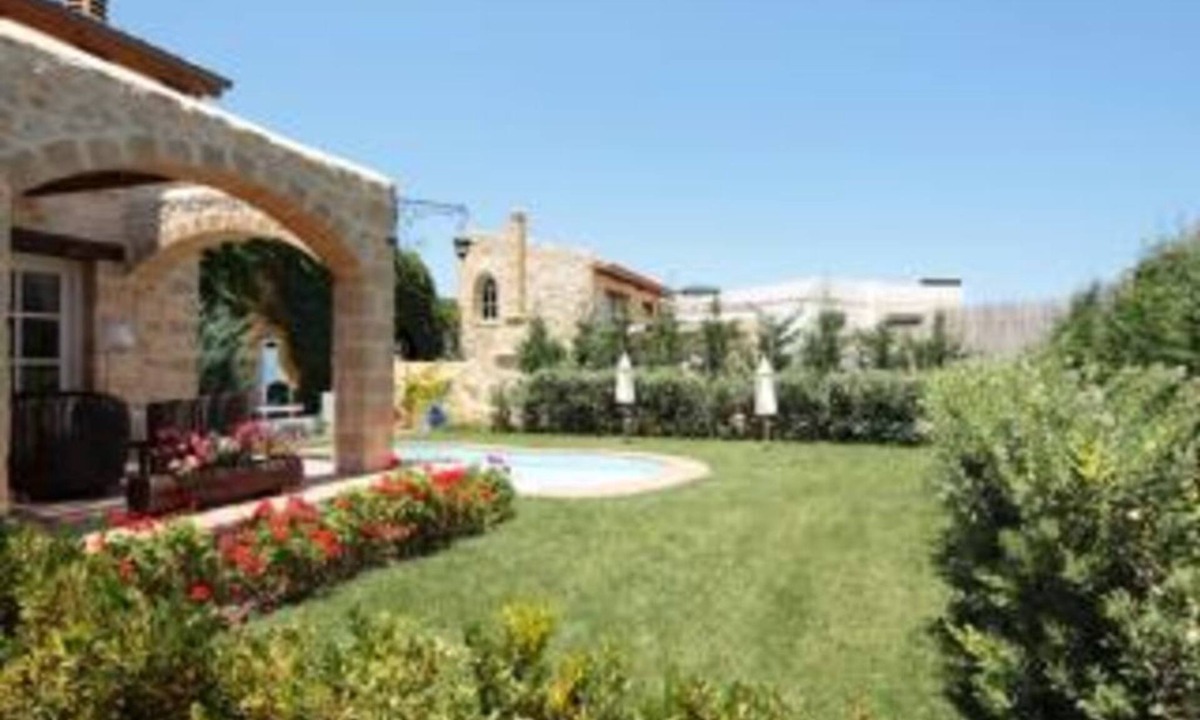 Platanias Town Villa | Rock House's Villa Melody, secluded with private pool and garden, very quiet!