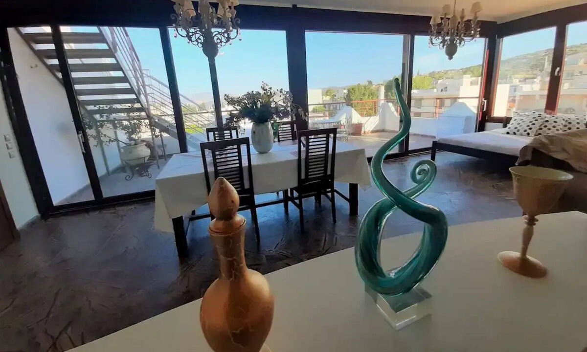 Kropia Apartment | Royal stylish view apart/10' from Athens airport