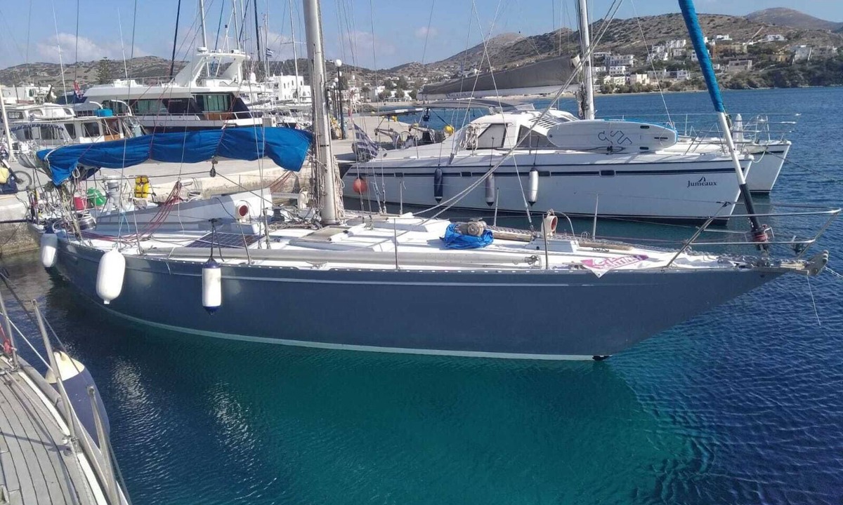 Finikas Boat Rental | Sailing Boat at Marina Finikas,next to Bao bao bar Restaurant
