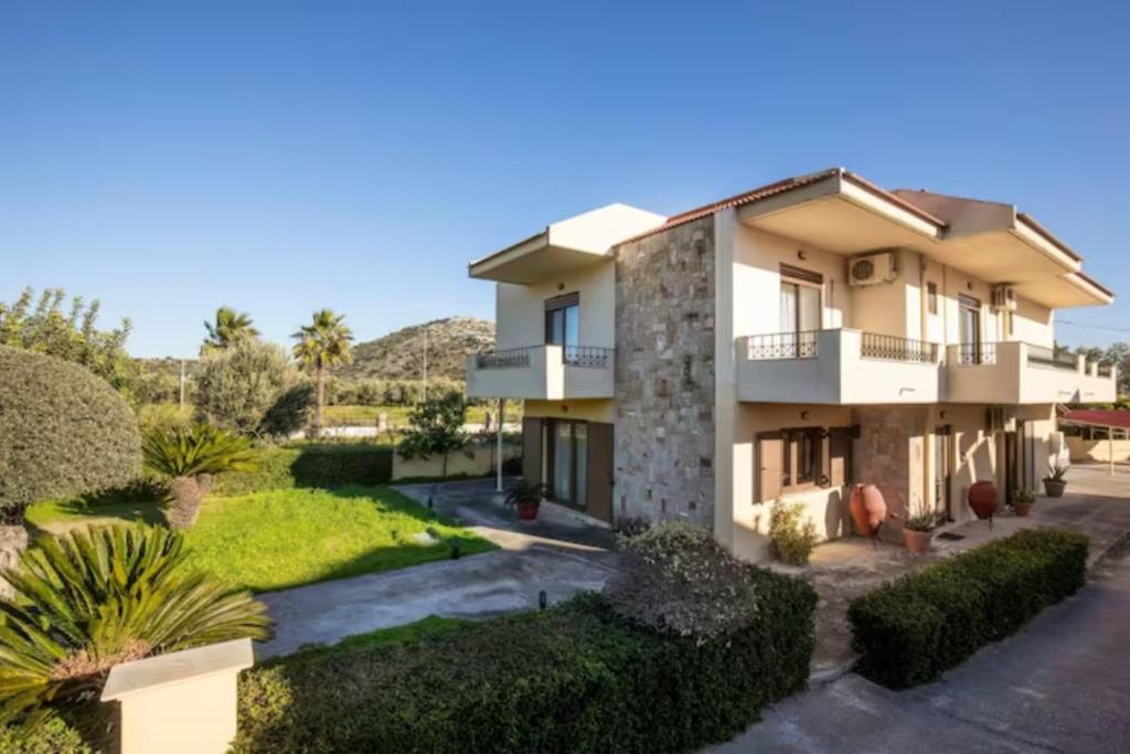 Kalithies Villa | Savvinas House Faliraki-Traganou Beach