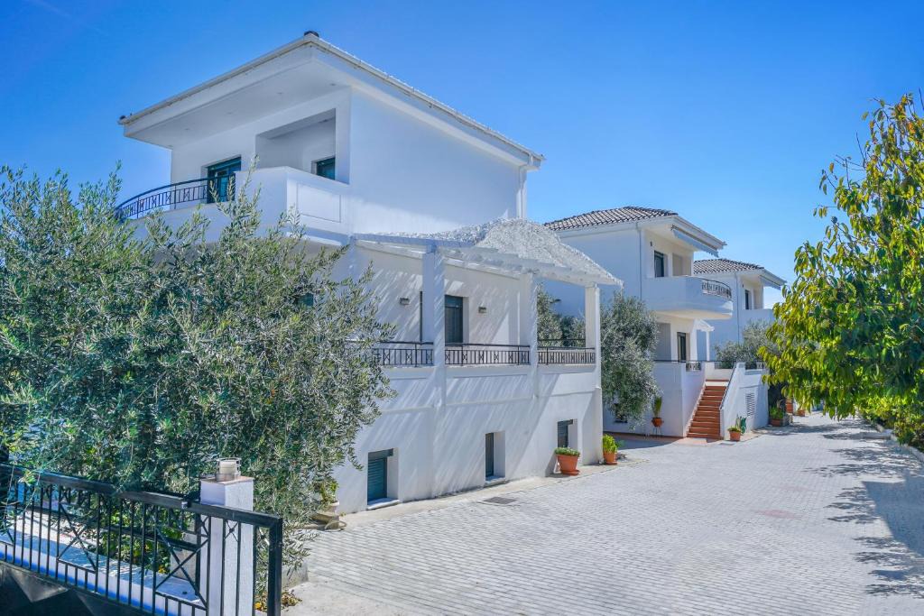 Potos Apartment | Scandia Villas
